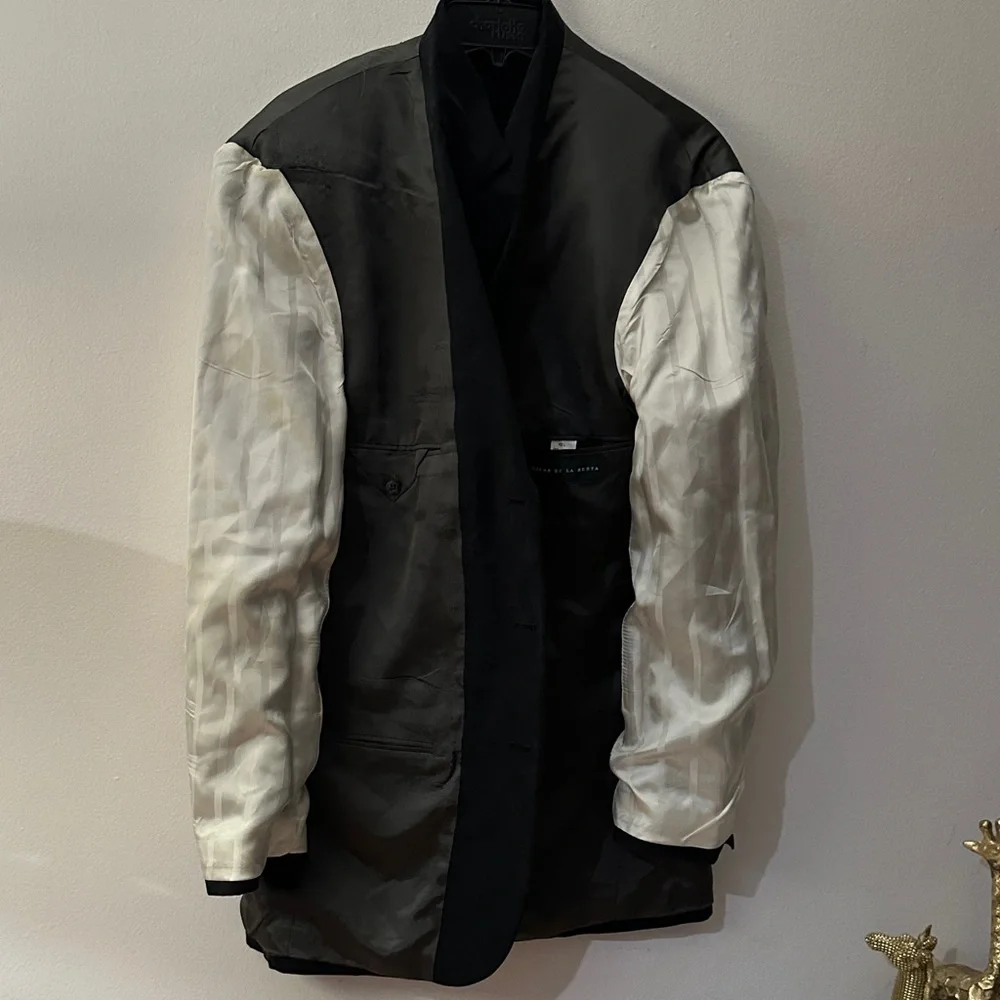 Oscar de la Renta Elegant Black Blazer -Preloved